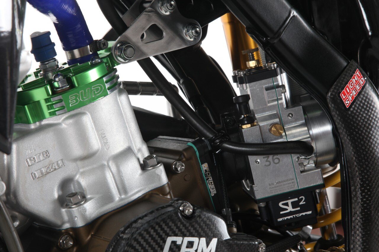 <div class='descrGalleryTitle'>Trattamenti</div><div class='descrGalleryText'><p>-Cherakote su carter e pinze dei freni&nbsp;</p>
</div>